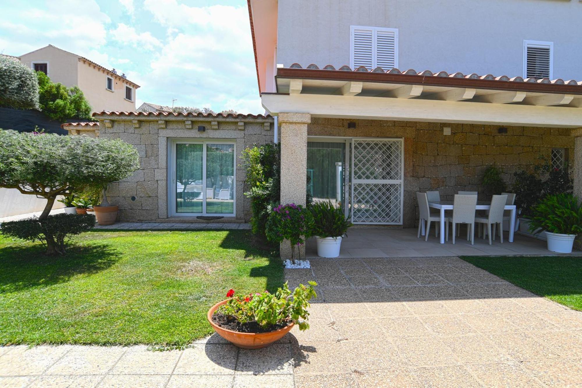 Summer Luxury Apartment Adults Only Ольбия Экстерьер фото